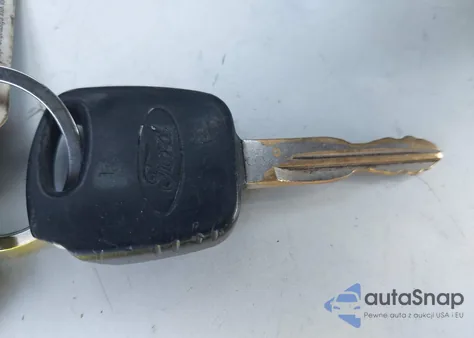 2003 Ford F-150 Lariat/Xlt from USA, damaged, VIN 1FTRW07L53KB69428